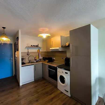 Centre D'arcachon - App 5 Couchages - Parking Apartment *