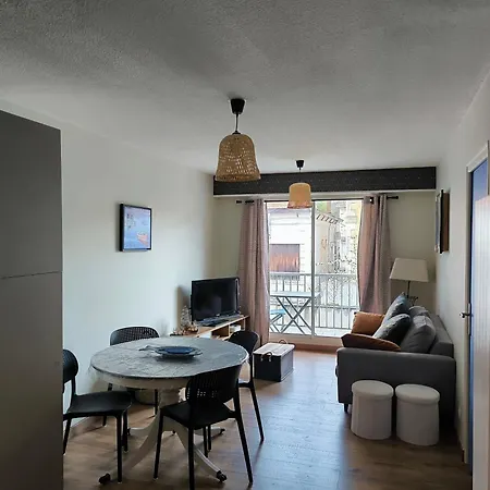 Centre D'arcachon - App 5 Couchages - Parking *